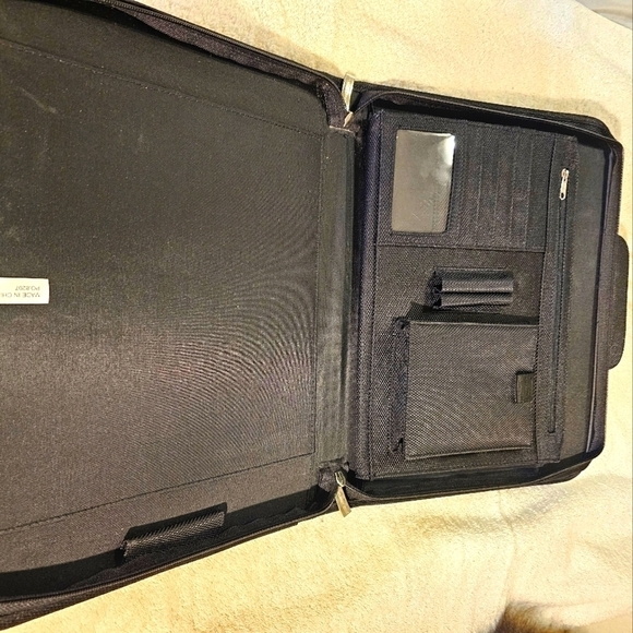 Vintage Planet 2000 lightweight briefcase Never used - Picture 6 of 8